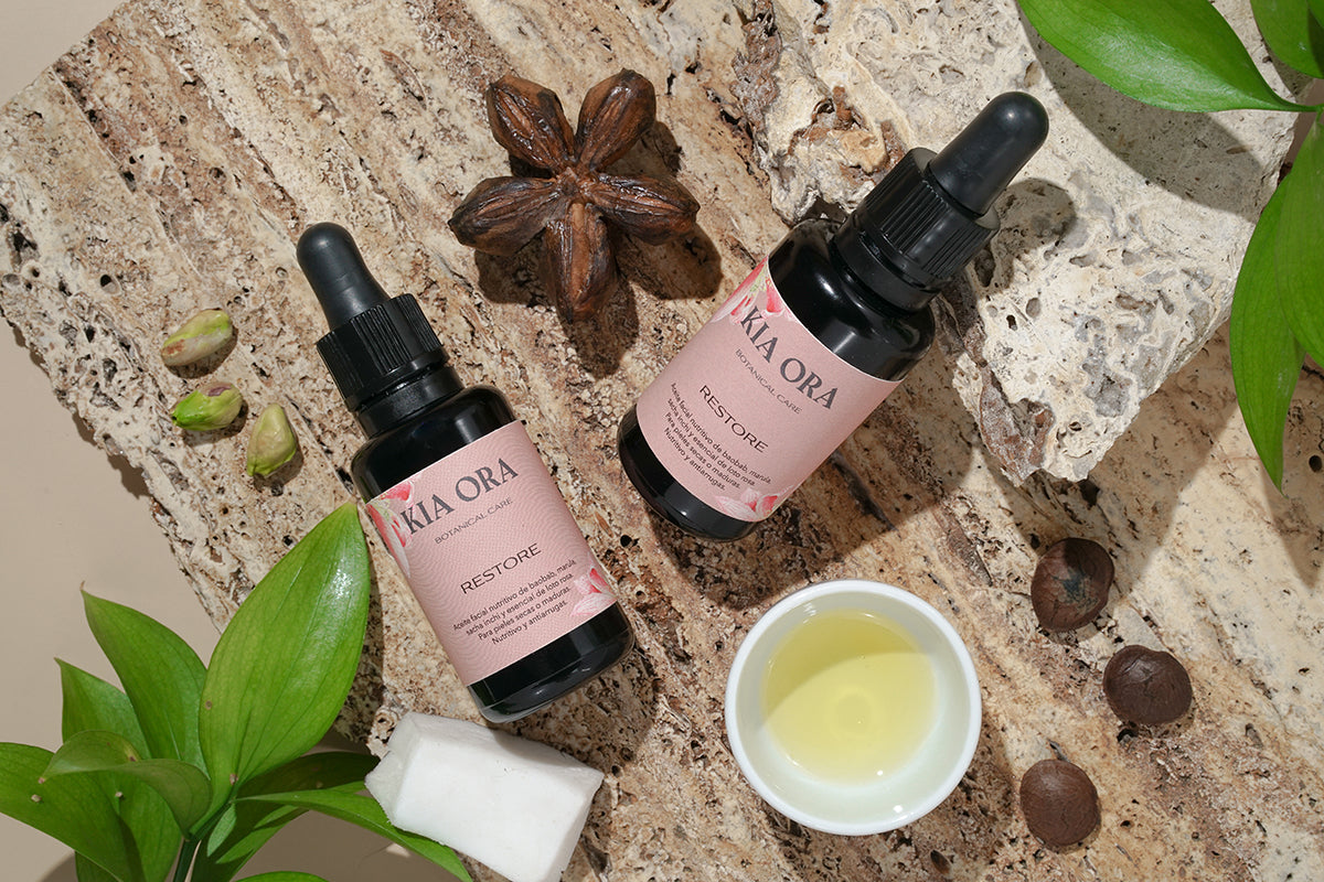 RESTORE - Aceite facial nutritivo de baobab, marula, sacha inchi y esencial de loto rosa.